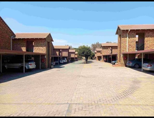 2 BEDROOM APARTMENT FOR SALE IN RAVENSWOOD